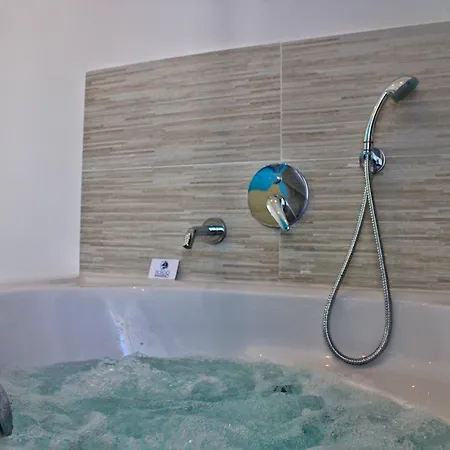 Alojamento de Acomodação e Pequeno-almoço Borgo Marino