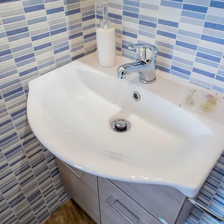 Borgo Marino Alojamento de Acomodação e Pequeno-almoço 3*